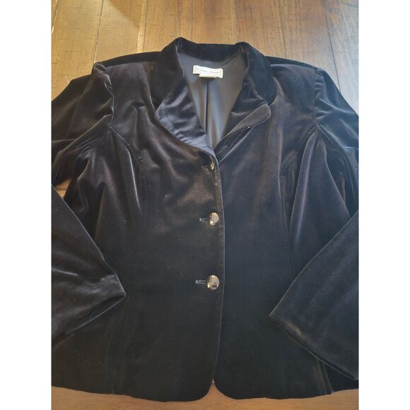 Stephanie Andrews Jackets & Blazers - Stephanie Andrews Black Velvet Blazer Jacket Size 14